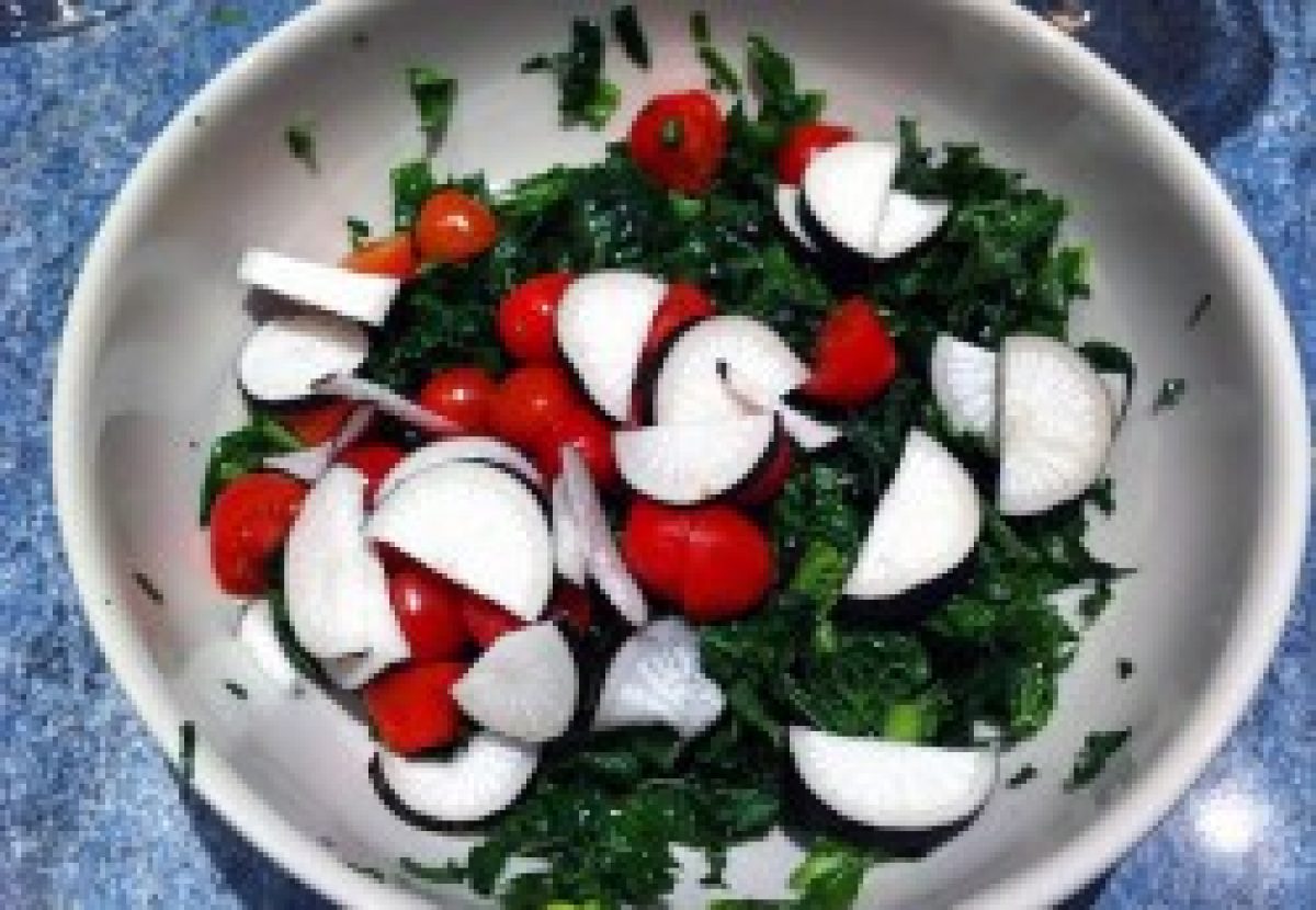 Salade de radis noir à la méditerranéenne facile et rapide