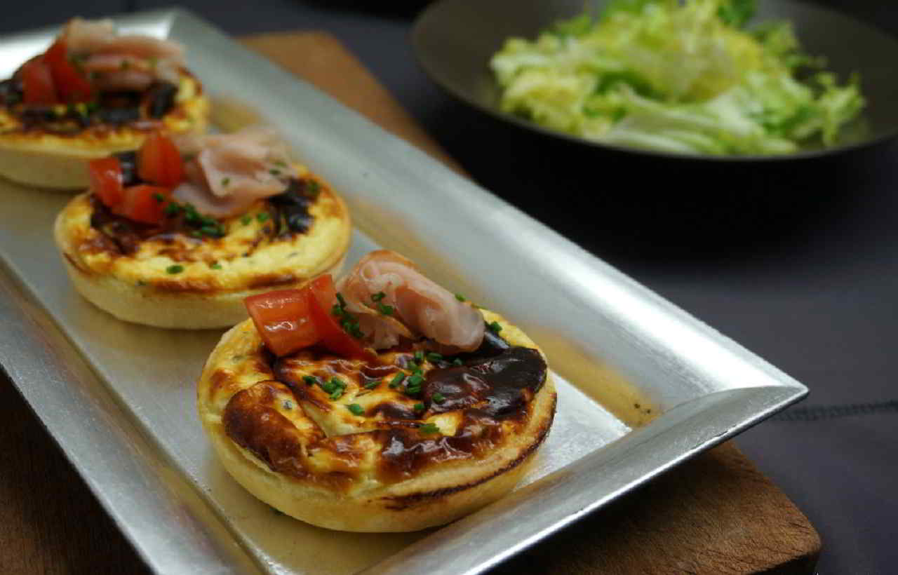 Tarte Au Fromage Blanc, Salade De Tomates Cerises - Recettes Et Terroirs